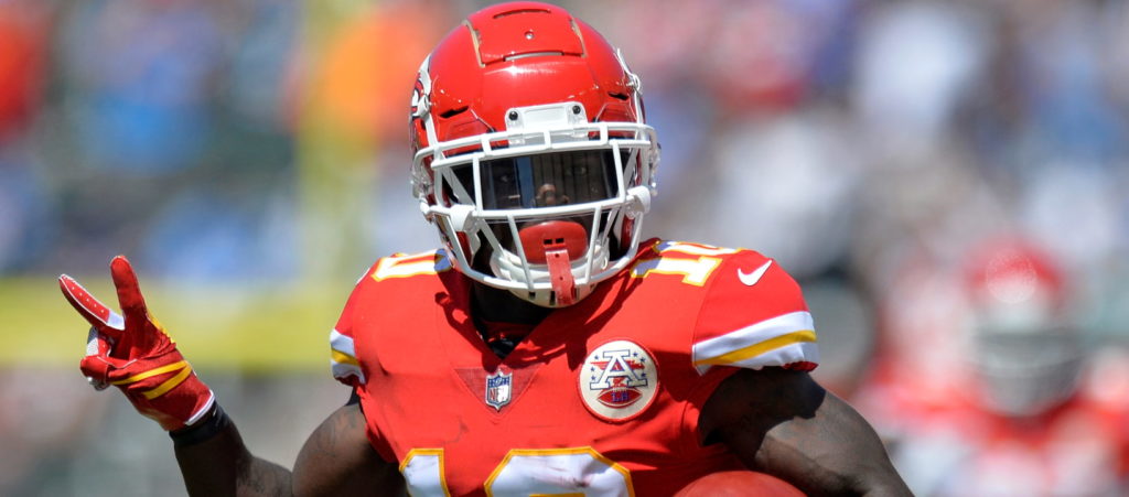 Tyreek Hill traded to Dolphins